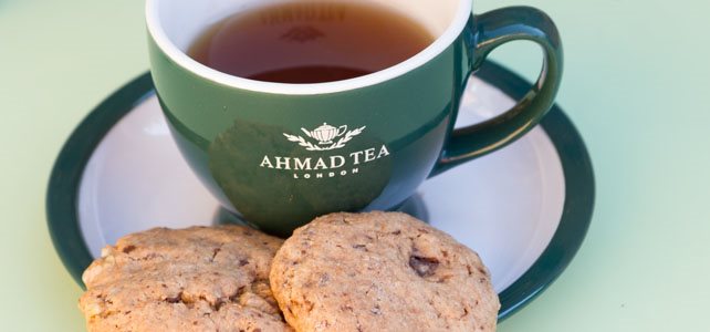 Domácí sušenky s kousky čokolády - to pravé k dobrému čaji