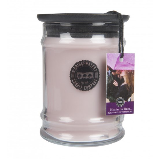 Bridgewater Candle Company Kiss In The Rain Vonná svíčka skleněná dóza 250 g